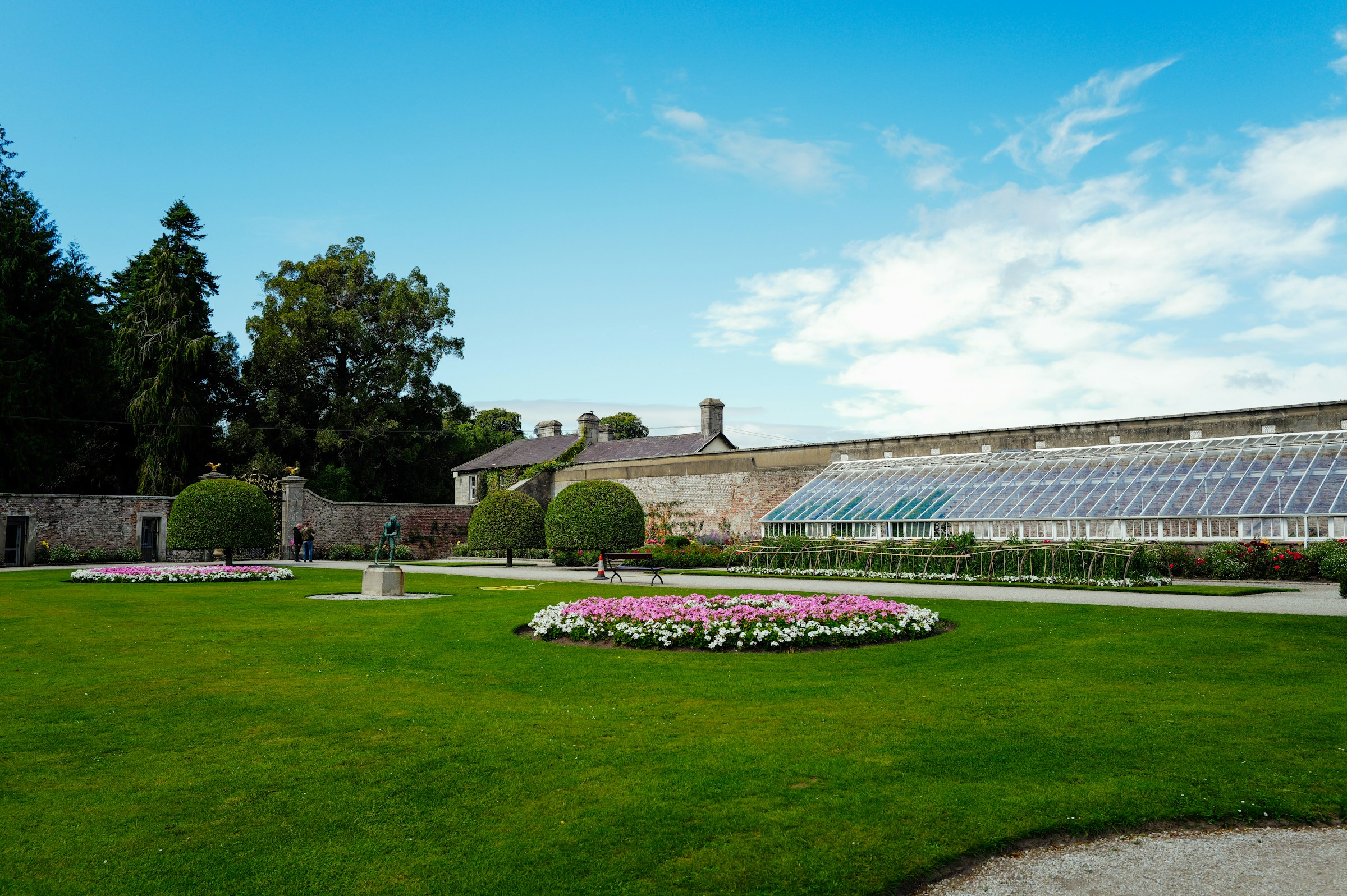 Jardin paysager illustrant la maquette Sylva